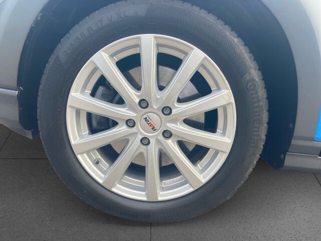 FORD Focus 1.5 EcoBoost ST-Line Ansicht 16 für Fahrzeugdetailseite