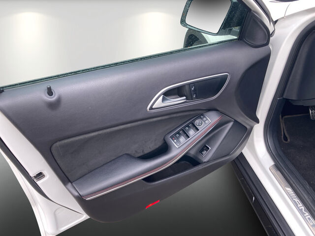 MERCEDES-BENZ GLA 45 AMG 4Matic/Navi/Kamera Ansicht 14 für Fahrzeugdetailseite