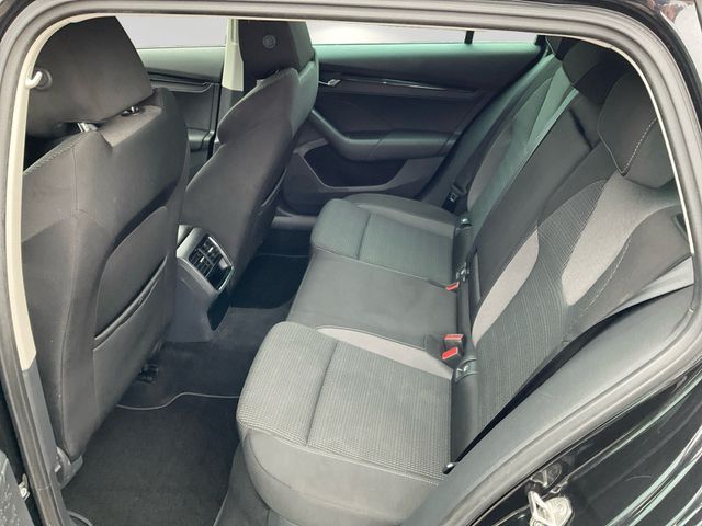 AUDI S4 Avant 3.0 TFSI quattro Ansicht 7 für Fahrzeugdetailseite