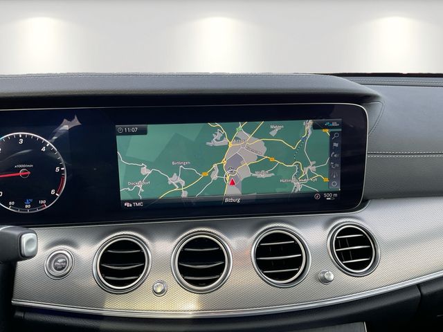 SKODA Octavia 2.0 TDI Combi Ambition Ansicht 11 für Fahrzeugdetailseite