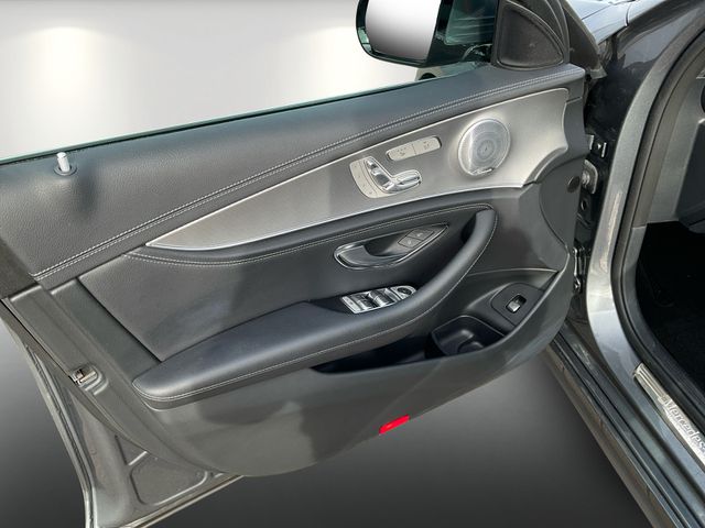 SKODA Octavia 2.0 TDI Combi Ambition Ansicht 14 für Fahrzeugdetailseite