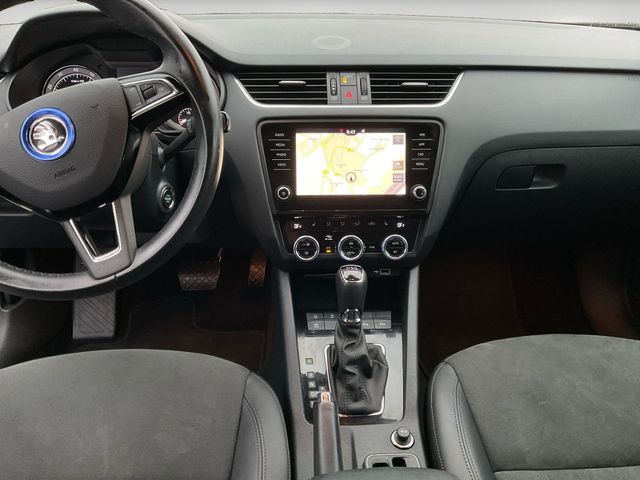 MERCEDES-BENZ E 300 T AMG Line Pano  Ansicht 9 für Fahrzeugdetailseite