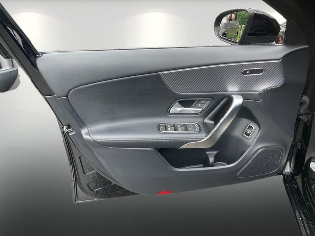 RENAULT Symbioz Techno E-Tech Full Hybrid 145 Ansicht 14 für Fahrzeugdetailseite