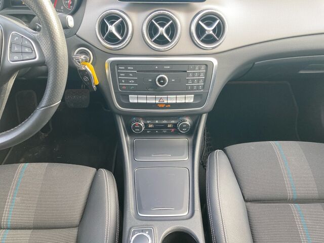 RENAULT Rafale Esprit Alpine E-Tech Plug-in 300 Ansicht 10 für Fahrzeugdetailseite