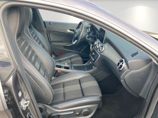 RENAULT Rafale Esprit Alpine E-Tech Plug-in 300 Ansicht 15 für Fahrzeugdetailseite