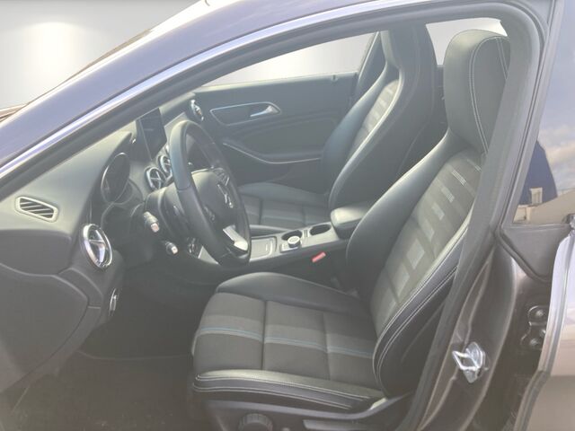 RENAULT Rafale Esprit Alpine E-Tech Plug-in 300 Ansicht 8 für Fahrzeugdetailseite