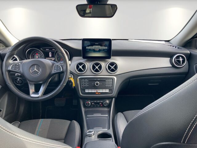 RENAULT Rafale Esprit Alpine E-Tech Plug-in 300 Ansicht 9 für Fahrzeugdetailseite