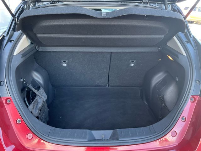 NISSAN Leaf 40 kWh N-Connecta Ansicht 6 für Fahrzeugdetailseite