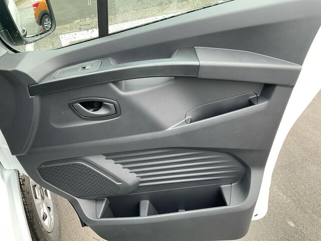 RENAULT Rafale Atelier Alpine Plug-in Hybrid 300 4x4 Ansicht 17 für Fahrzeugdetailseite