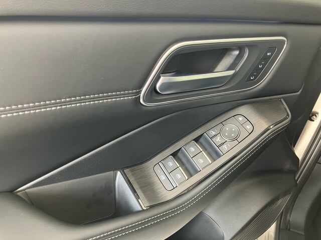 NISSAN X-Trail  1.5 Tekna e-POWER e-4ORCE Ansicht 12 für Fahrzeugdetailseite
