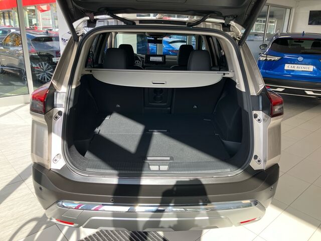 NISSAN X-Trail  1.5 Tekna e-POWER e-4ORCE Ansicht 4 für Fahrzeugdetailseite