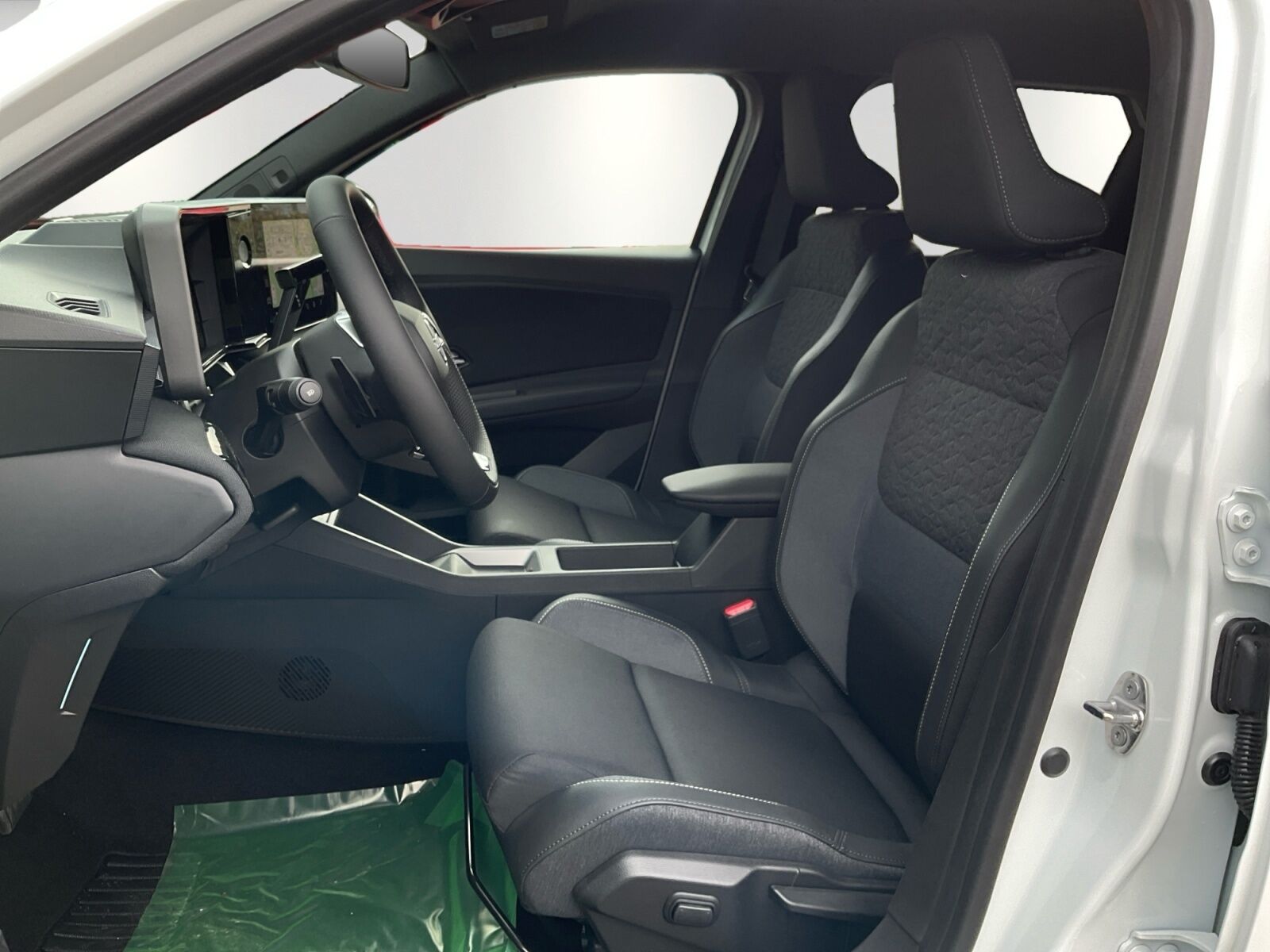 NISSAN Micra BEV Advance 52 kWh Ansicht 8 für Fahrzeugdetailseite