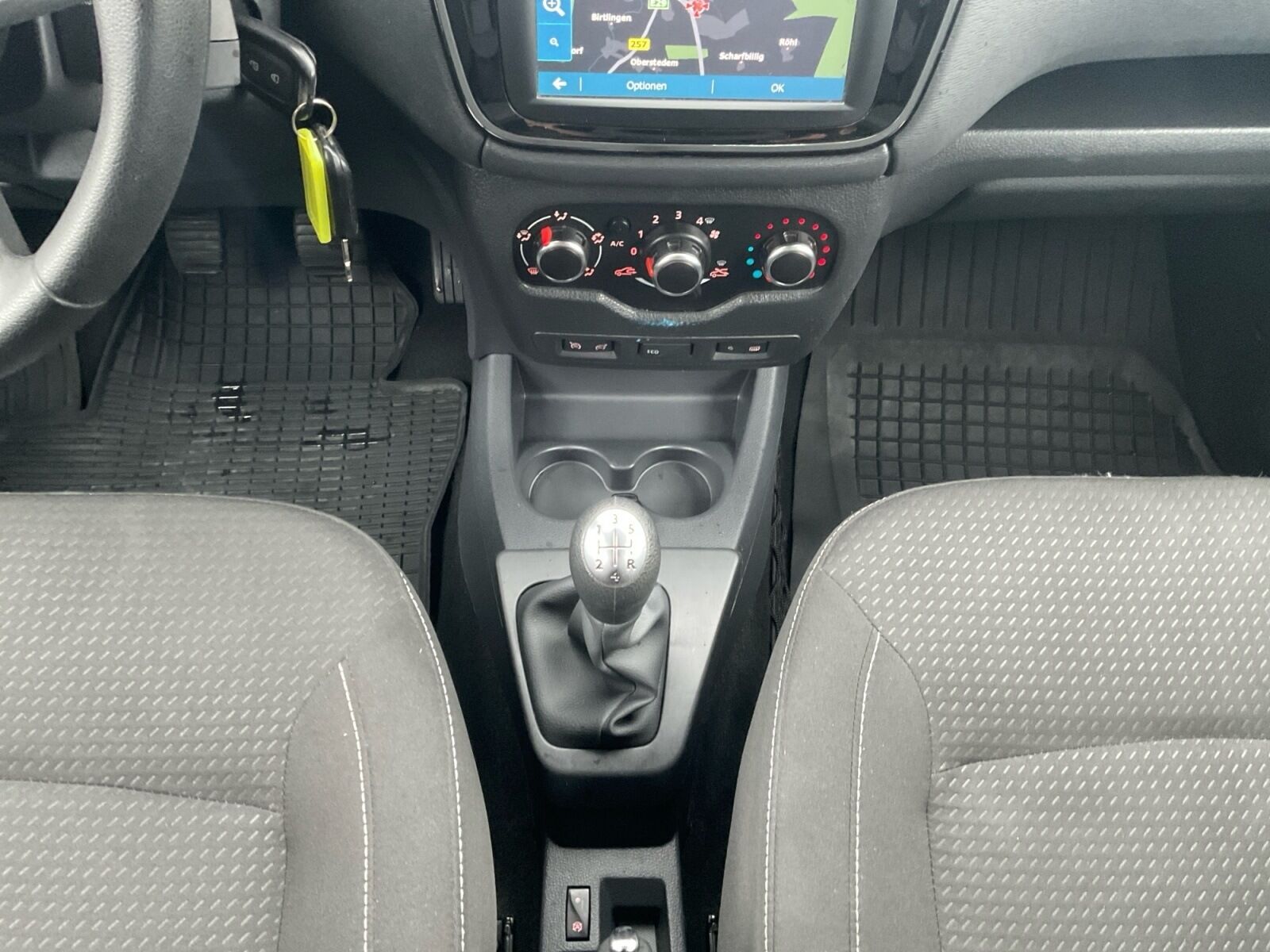 DACIA Lodgy Comfort SCe 100 5-Sitzer/Navi/Klima Ansicht 10 für Fahrzeugdetailseite