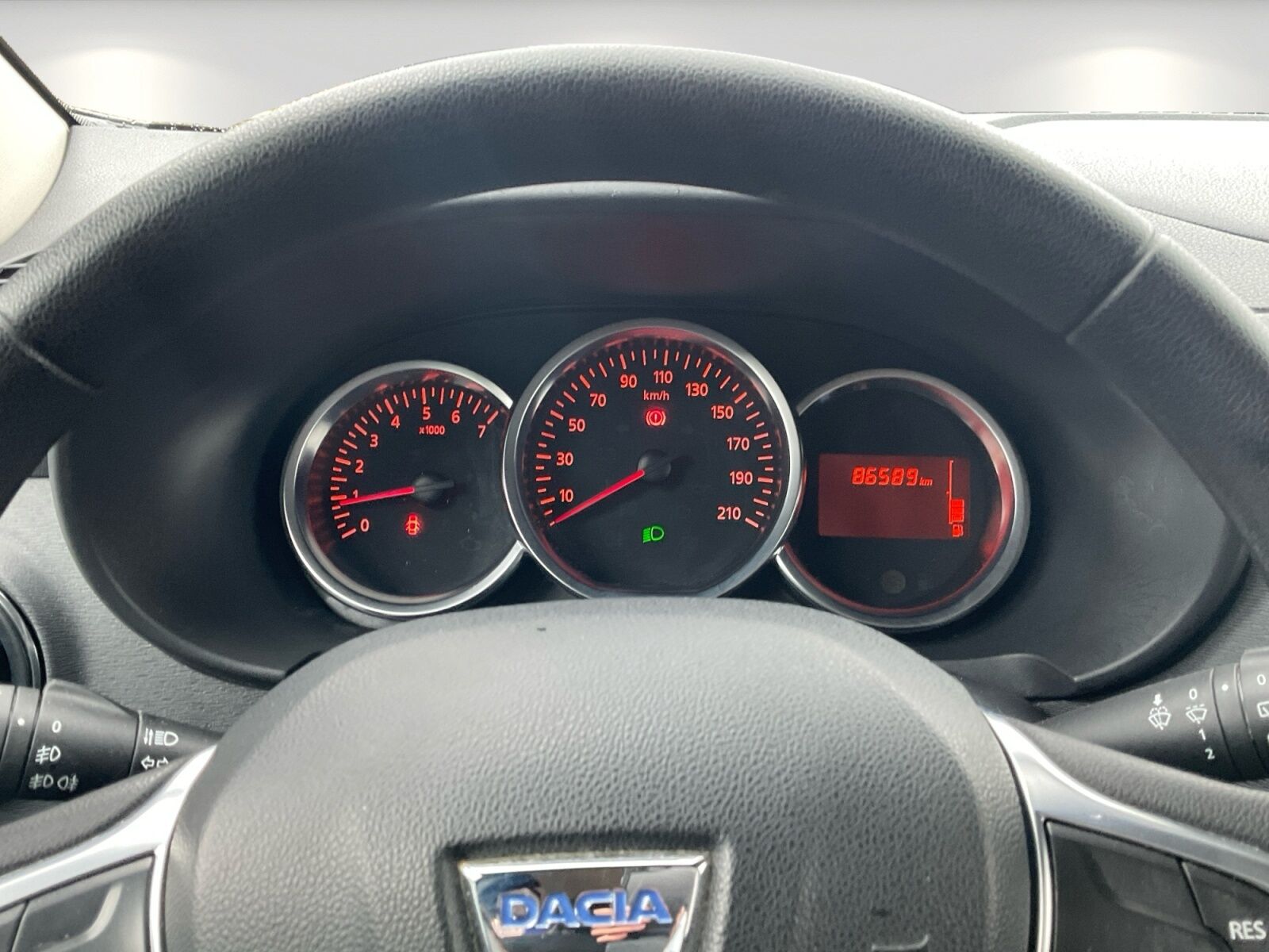 DACIA Lodgy Comfort SCe 100 5-Sitzer/Navi/Klima Ansicht 12 für Fahrzeugdetailseite