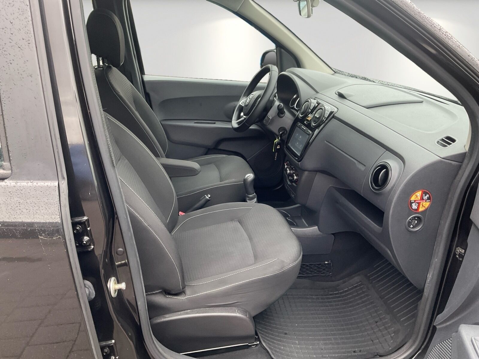 DACIA Lodgy Comfort SCe 100 5-Sitzer/Navi/Klima Ansicht 15 für Fahrzeugdetailseite