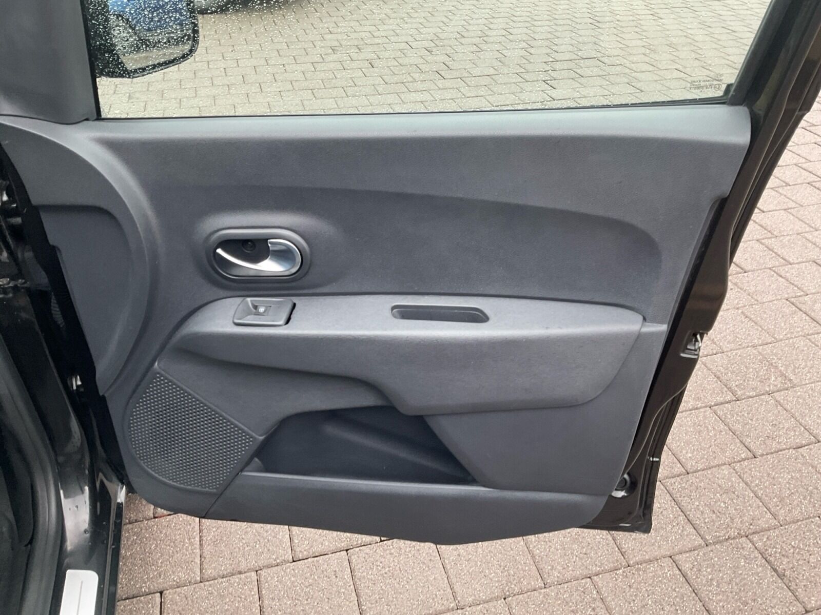DACIA Lodgy Comfort SCe 100 5-Sitzer/Navi/Klima Ansicht 17 für Fahrzeugdetailseite