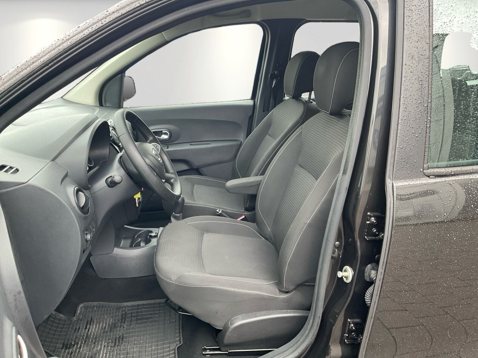 DACIA Lodgy Comfort SCe 100 5-Sitzer/Navi/Klima Ansicht 8 für Fahrzeugdetailseite