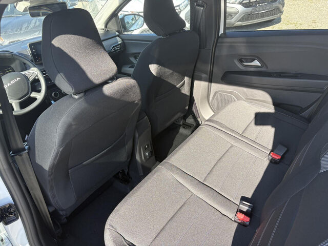 DACIA Jogger Expression HYBRID 140 Klima Einparkhilfe el. Fenster Ansicht 8 für Fahrzeugdetailseite