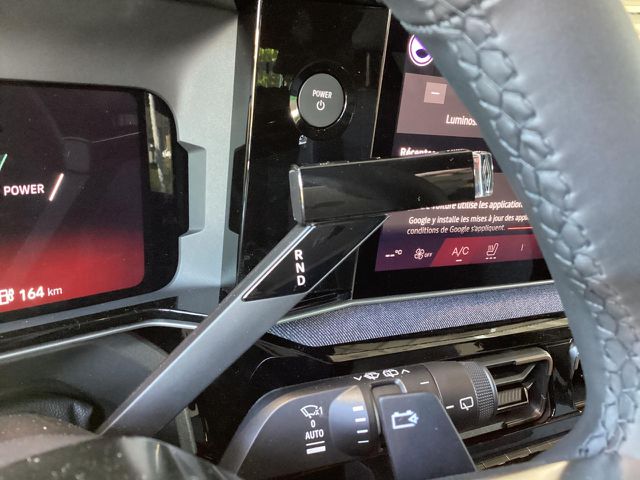 RENAULT R4 E-Tech elektrisch Techno 150 Comfort SHZ Allwetter Bluetooth Navi Klima Einparkhilfe el. Fenster Ansicht 15 für Fahrzeugdetailseite