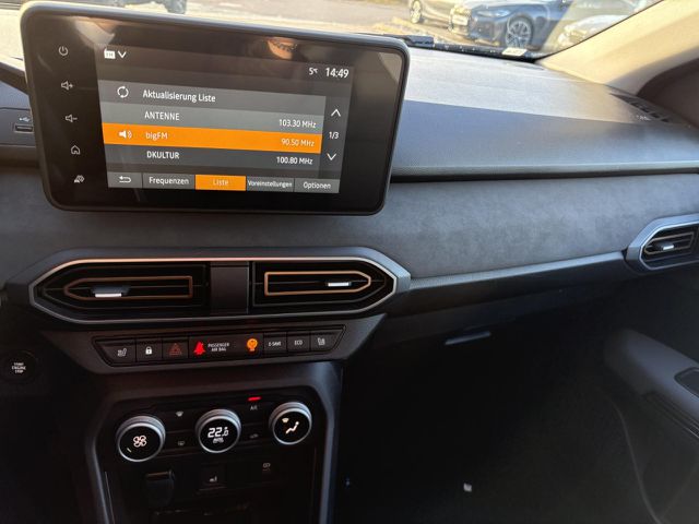 DACIA Jogger Extreme+ HYBRID 140 Navi LED Klima Einparkhilfe el. Fenster Ansicht 9 für Fahrzeugdetailseite