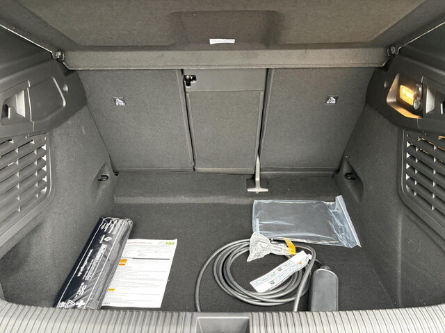 RENAULT Scenic E-TECH 100% ele Iconic 220 Long R Bluetooth Navi LED Klima Einparkhilfe el. Fenster Ansicht 8 für Fahrzeugdetailseite