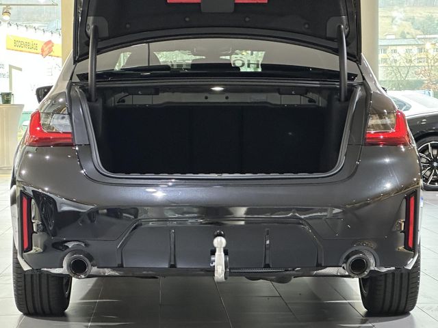 BMW 330 i xDrive M Sport Pro Driving.Prof. Har/Kar. HUD Sportpaket Bluetooth Navi LED Klima Aktivlenkung Ansicht 10 für Fahrzeugdetailseite