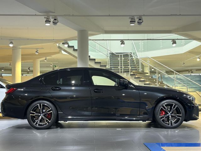 BMW 330 i xDrive M Sport Pro Driving.Prof. Har/Kar. HUD Sportpaket Bluetooth Navi LED Klima Aktivlenkung Ansicht 6 für Fahrzeugdetailseite