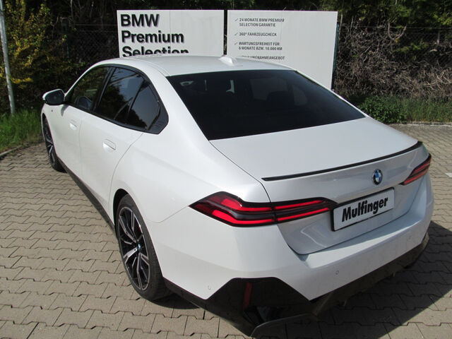 BMW 520 d M Sport Pro HUD ACC SurrView.H/K LED AHK20 Sportpaket Bluetooth Navi Vollleder Klima PDC el. Fe Ansicht 6 für Fahrzeugdetailseite