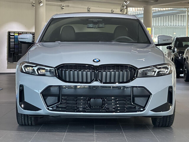 BMW 330 i xDrive M Sport Pro ACC HUD Har/Kar Pano 19 Sportpaket Bluetooth Navi LED Vollleder Klima Aktivl Ansicht 4 für Fahrzeugdetailseite