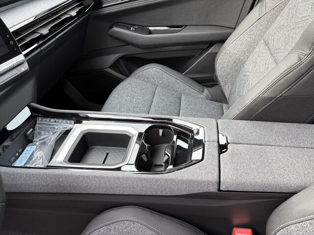 RENAULT Austral Evolution Mild Hybrid 150 Automa Bluetooth Navi LED Klima Einparkhilfe el. Fenster Ansicht 10 für Fahrzeugdetailseite