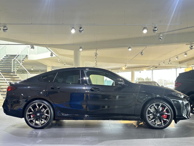 BMW 223 Gran Coupé 223 xDrive Gran CoupÃ© M Sport Pro HUD ACC Har/Kar Sportpaket Bluetooth Navi LED Klima PDC el. Fen Ansicht 10 für Fahrzeugdetailseite