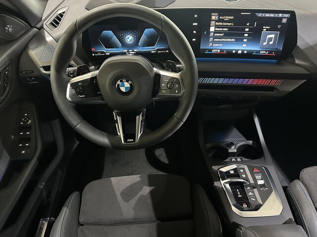 BMW 223 Gran Coupé 223 xDrive Gran CoupÃ© M Sport Pro HUD ACC Har/Kar Sportpaket Bluetooth Navi LED Klima PDC el. Fen Ansicht 14 für Fahrzeugdetailseite