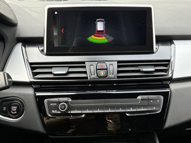 BMW 220 Gran Tourer 220d GranTourer xDrive HUD NaviPlus HiFi LED AHK Bluetooth Navi Klima PDC el. Fenster Ansicht 13 für Fahrzeugdetailseite