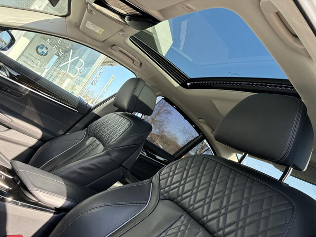 BMW 530 d xDr. ACC HUD Kamera Laser Standh.Ha/Ka.AHK Bluetooth Navi Vollleder Klima Standhzg PDC el. Fens Ansicht 14 für Fahrzeugdetailseite