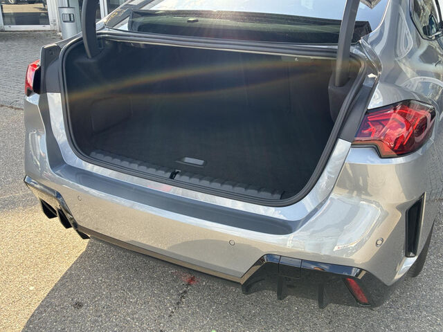 BMW 220 d GC.M Sport ACC HUD SuView Lenkradh.Ha/Ka18 Sportpaket Bluetooth Navi LED Vollleder Klima PDC Ansicht 8 für Fahrzeugdetailseite
