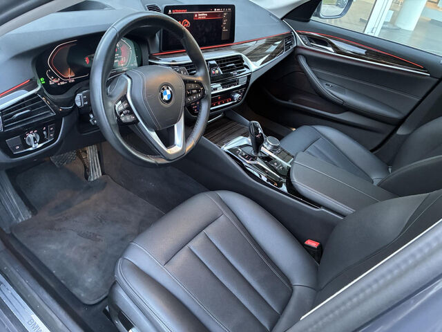 BMW 520 d xDr.T.HUD Ad-LED Kamera Live-Prof Sitzh.DAB Bluetooth Navi Vollleder Klima PDC el. Fenster Ansicht 10 für Fahrzeugdetailseite