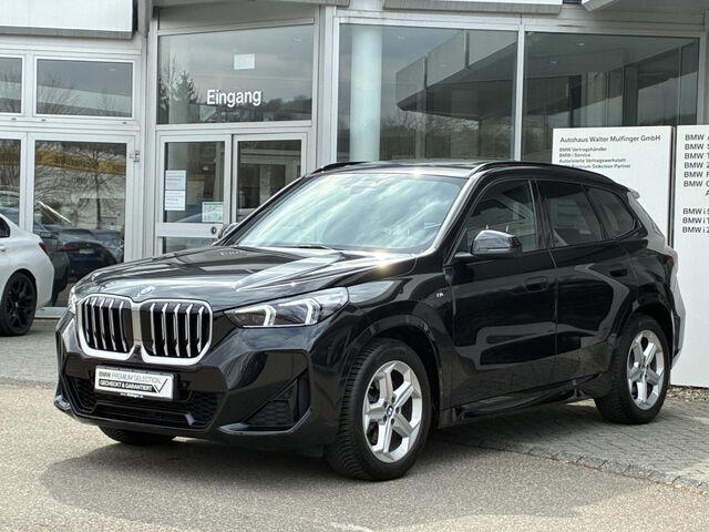 BMW X1 x23i M Sport HUD ACC SuView.PanoD.AktivS.Ha/K Sportpaket Bluetooth Navi LED Vollleder Klima PDC e Ansicht 3 für Fahrzeugdetailseite