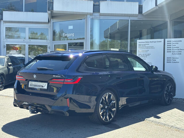 BMW 530 e xDr.M Sport Pro IntAktivL.PanoD.B&W AHK 21 Sportpaket Bluetooth HUD Navi LED Vollleder Klima Ak Ansicht 11 für Fahrzeugdetailseite