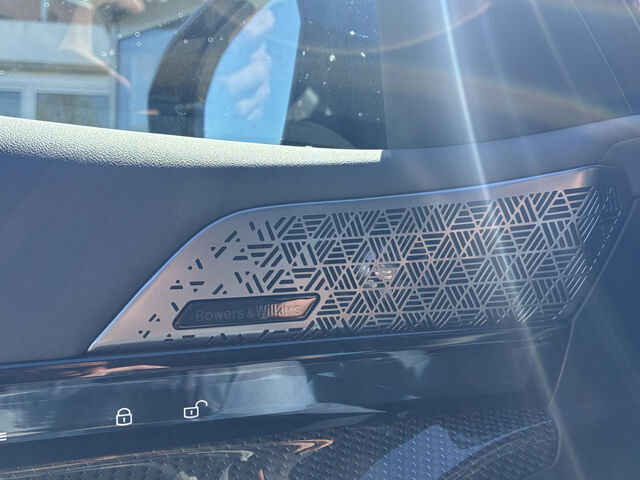 BMW 530 e xDr.M Sport Pro IntAktivL.PanoD.B&W AHK 21 Sportpaket Bluetooth HUD Navi LED Vollleder Klima Ak Ansicht 15 für Fahrzeugdetailseite