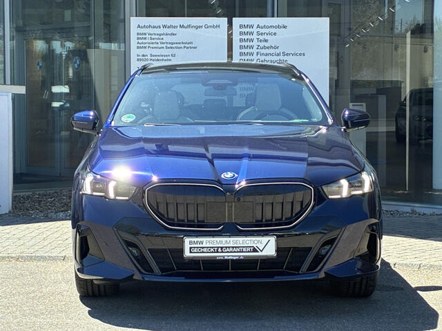 BMW 530 e xDr.M Sport Pro IntAktivL.PanoD.B&W AHK 21 Sportpaket Bluetooth HUD Navi LED Vollleder Klima Ak Ansicht 5 für Fahrzeugdetailseite