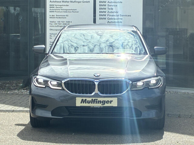 BMW 320 d xDrive Laser Sports.LiveProf.Sitzh.HiFi AHK Bluetooth Navi Vollleder Klima PDC el. Fenster Ansicht 4 für Fahrzeugdetailseite