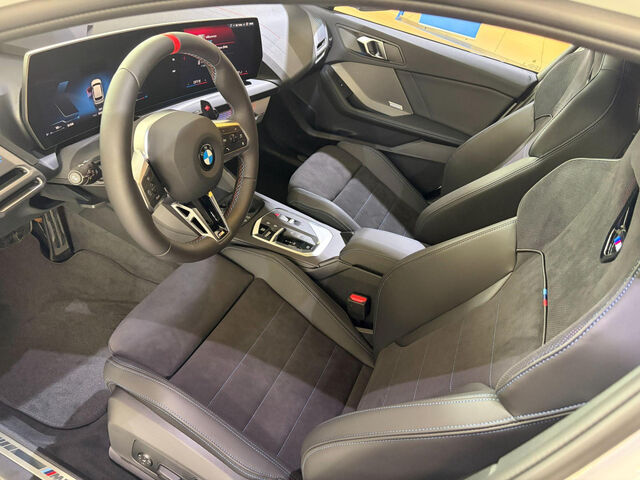 BMW M135 xDrive M Sport Pro Innov. HUD DrivePlus 19 Sportpaket Bluetooth Navi LED Klima PDC el. Fenster Ansicht 13 für Fahrzeugdetailseite