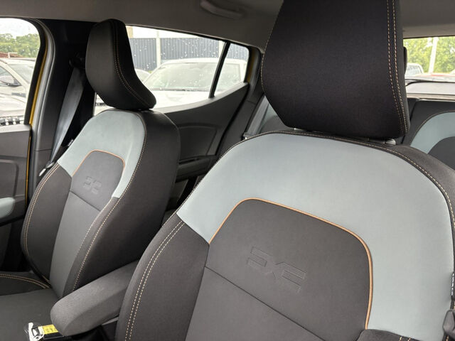 DACIA Sandero Stepway Extreme TCe 110 Winter-Paket Klima Einparkhilfe el. Fenster Ansicht 12 für Fahrzeugdetailseite