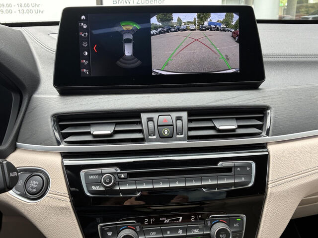 BMW X1 x25d Sports.Leder HUD ACC Kamera PanoD.AHK19 Bluetooth Navi LED Vollleder Klima PDC el. Fenster Ansicht 13 für Fahrzeugdetailseite