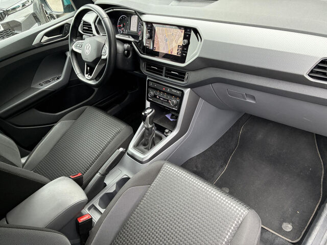 VW T-Cross 1.5 TSI ACC Kamera Sitzh. AppleCar AHK Bluetooth Navi Klima Einparkhilfe el. Fenster Ansicht 15 für Fahrzeugdetailseite