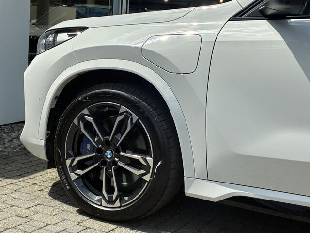 BMW X1 x30e M Sport HUD ACC PanoD.AktivS+Massage 19 Sportpaket Bluetooth Navi LED Vollleder Klima Standh Ansicht 11 für Fahrzeugdetailseite