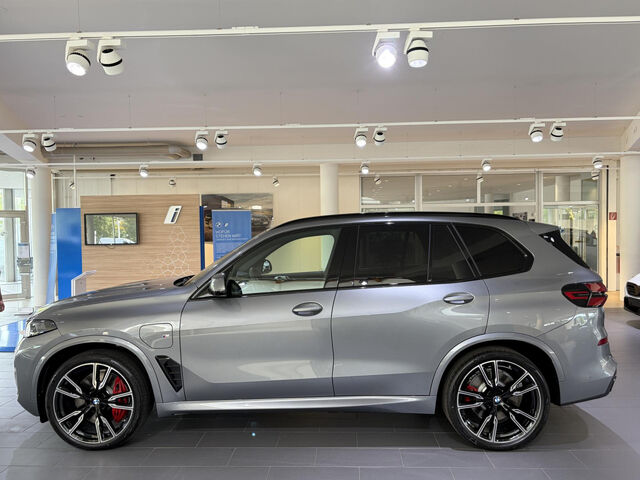 BMW X5 xDrive50e M Sport Pro Driving.Prof. AHK 22 Sportpaket Bluetooth HUD Navi LED Klima Luftfederung P Ansicht 5 für Fahrzeugdetailseite