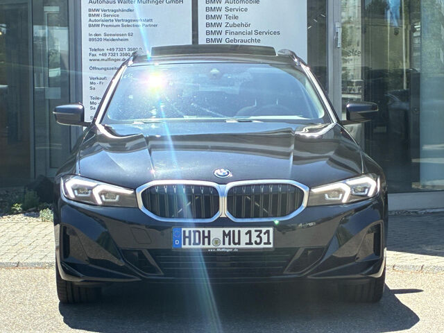 BMW 330 e PanoD.Kamera Live-Widescreen Ha/Ka.AHK 18 Bluetooth Navi LED Klima Aktivlenkung Standhzg PDC el Ansicht 4 für Fahrzeugdetailseite