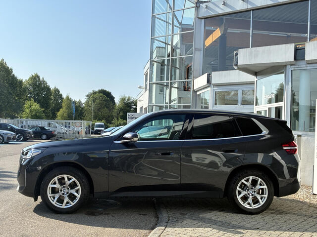 BMW X3 x20d Sports.Standh.Sitzbel.HUD ACC SuView.AHK Bluetooth Navi LED Vollleder Klima Standhzg PDC el. Ansicht 6 für Fahrzeugdetailseite