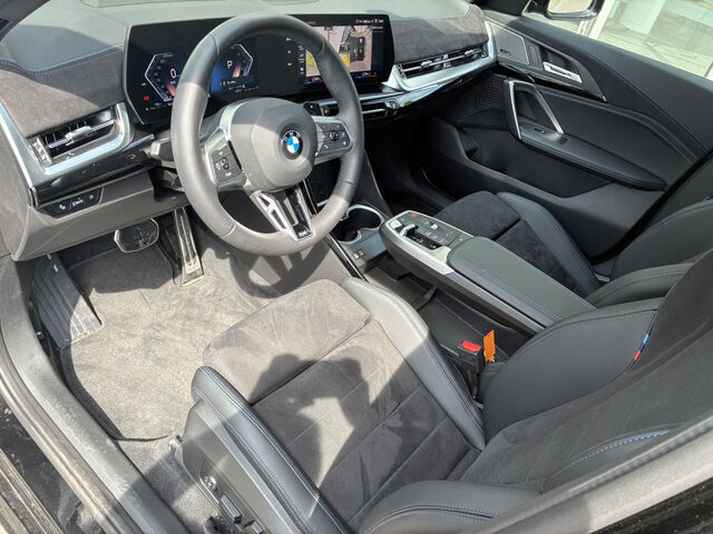 BMW X1 x20d M Sport Pro ACC Massage SurView.AHK 20 Sportpaket Bluetooth HUD Navi LED Klima PDC el. Fenst Ansicht 12 für Fahrzeugdetailseite